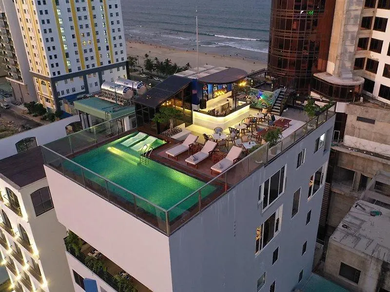 Sofiana My Khe Hotel & Spa- Rooftop Pool Bar Da Nang