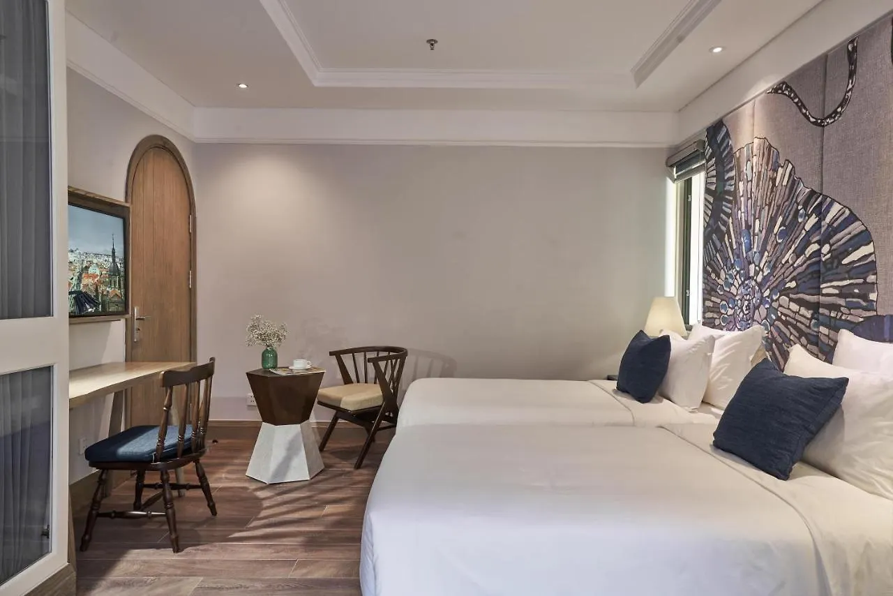 Sofiana My Khe Hotel & Spa- Rooftop Pool Bar Da Nang